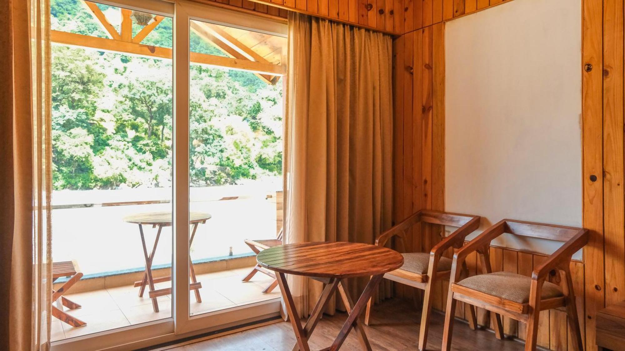 Qcent Woods Resort & Spa, Rishikesh Exterior photo